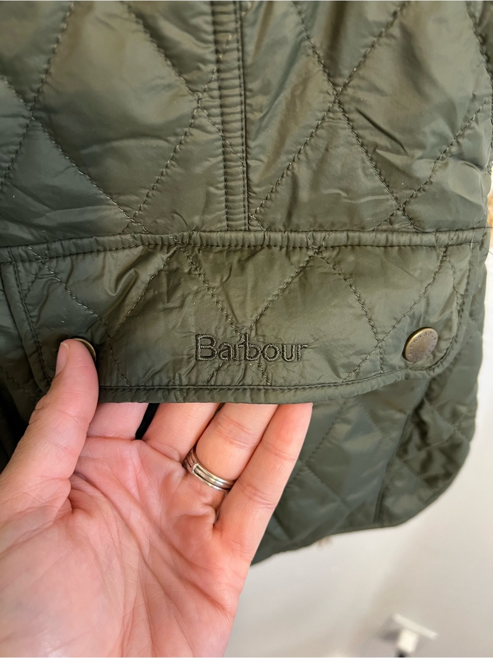 Barbour Women's Quilted Vest Olive Green 10 - Picture 2 of 4